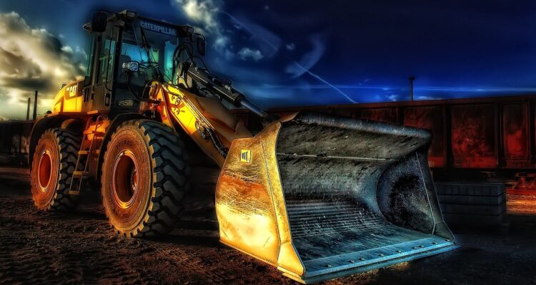 Kiedy regenerować pompę hydrauliczną w ładowarce? Oto 6 niepokojących sygnałów