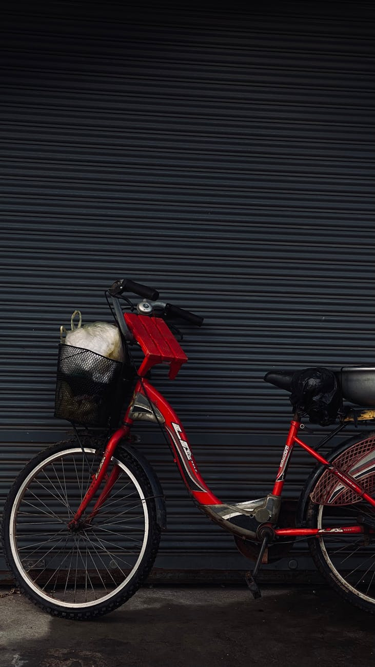Mini garaże i boksy na rowery – praktyczne rozwiązanie dla każdego rowerzysty
