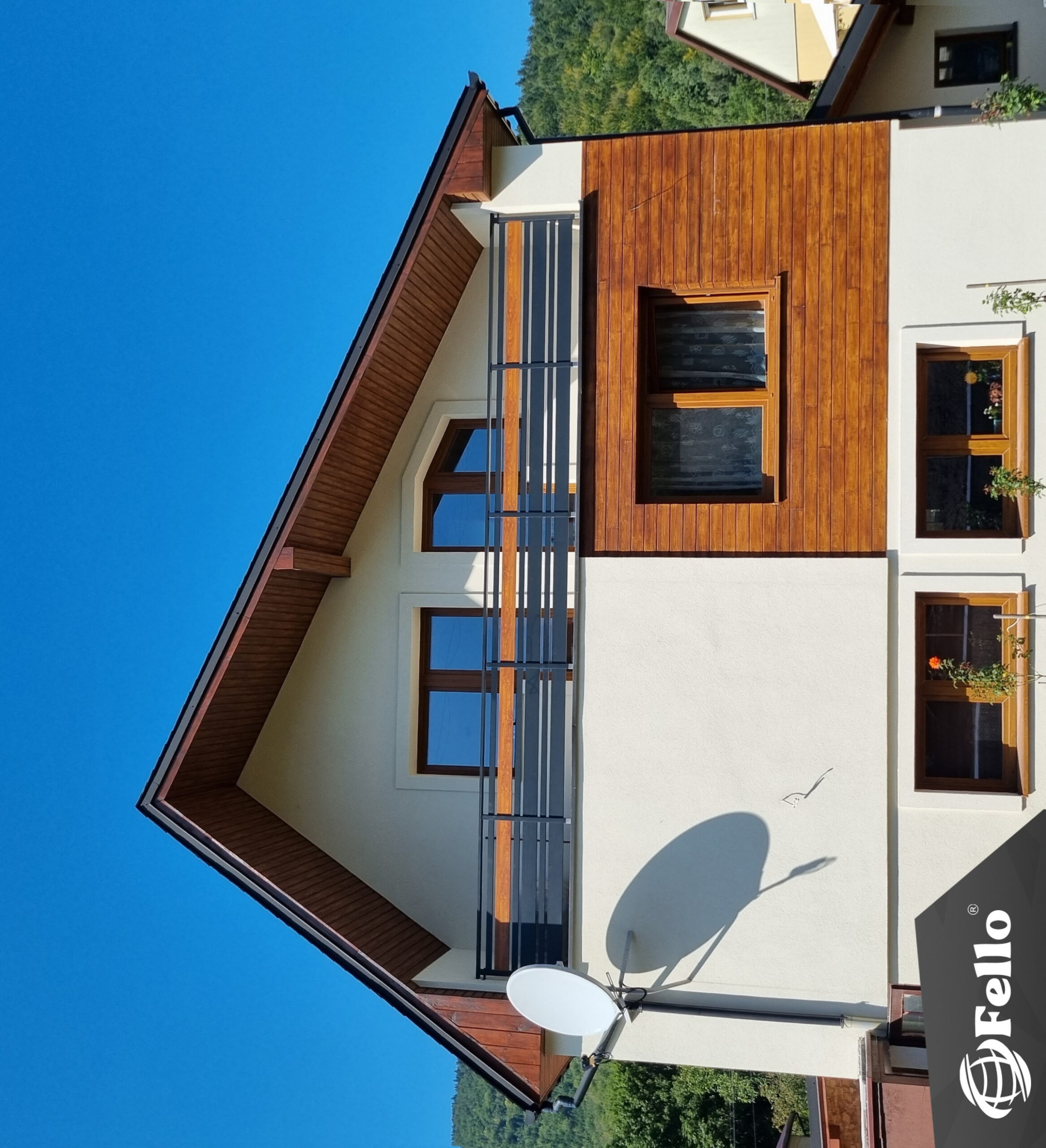 balustrady balkonowe z nacięciami nierdzewnymi