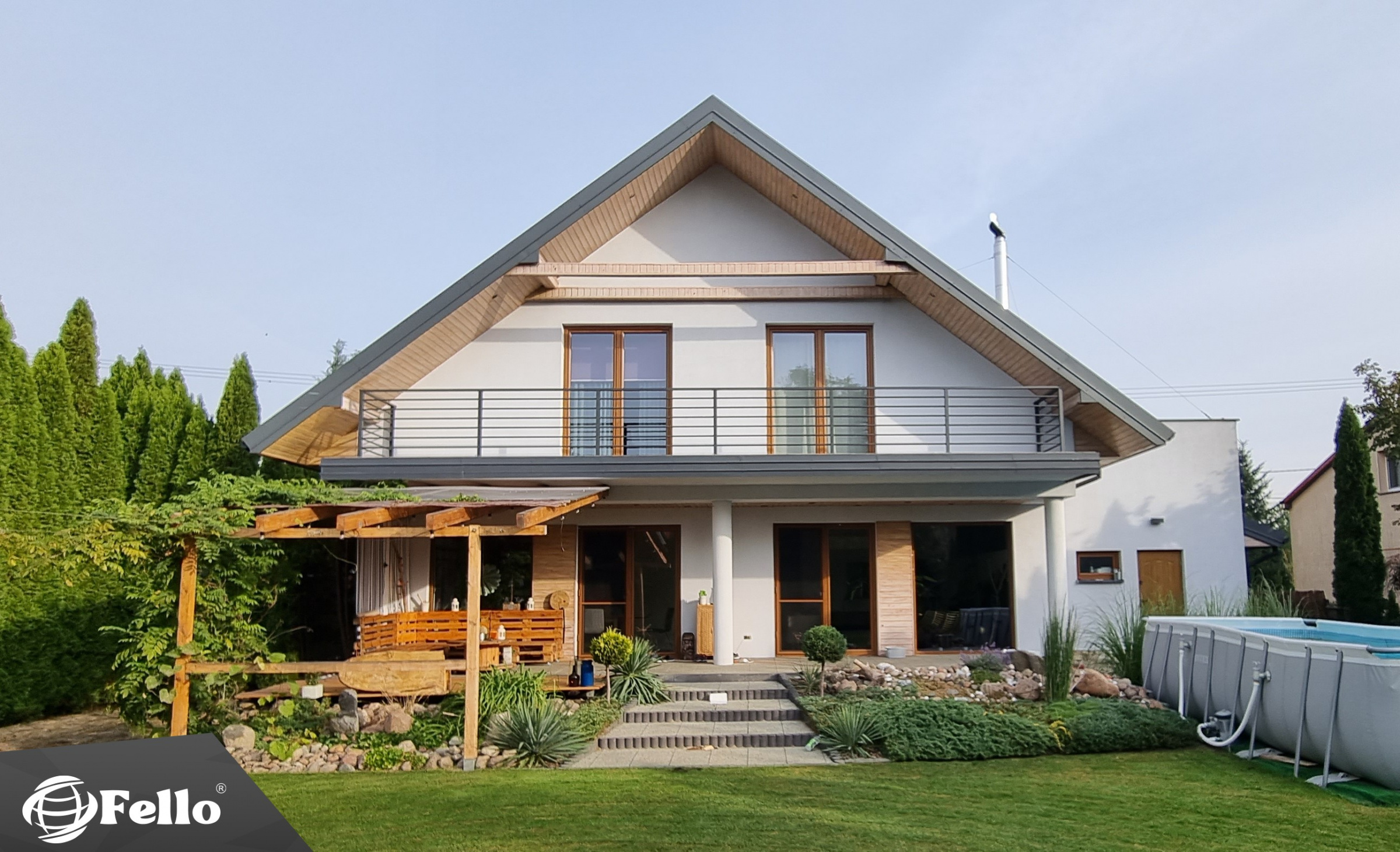 balustrady zewnętrzne z imitacji drewna