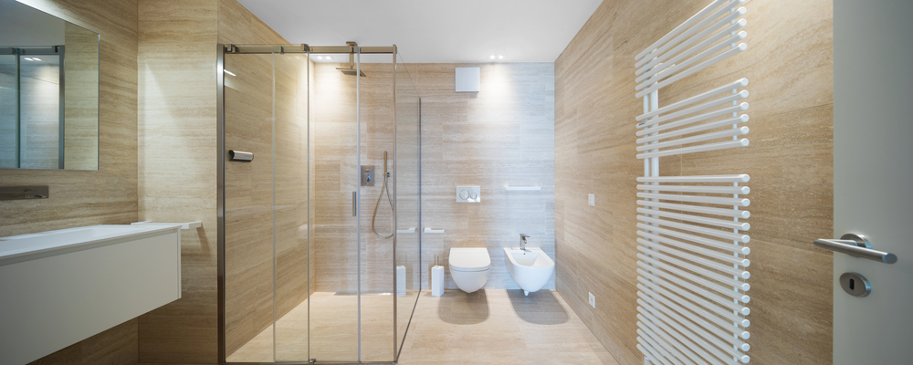 Drzwi składane – idealne rozwiązanie do małych łazienek