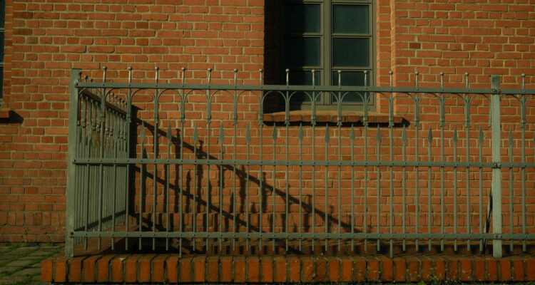 Ekologia i zrównoważony rozwój w produkcji ogrodzeń metalowych